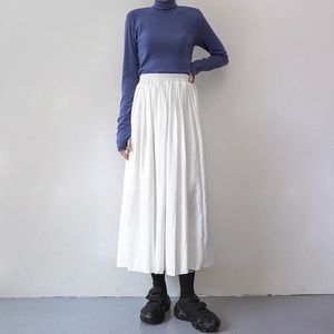 White Pleated Long Skirt